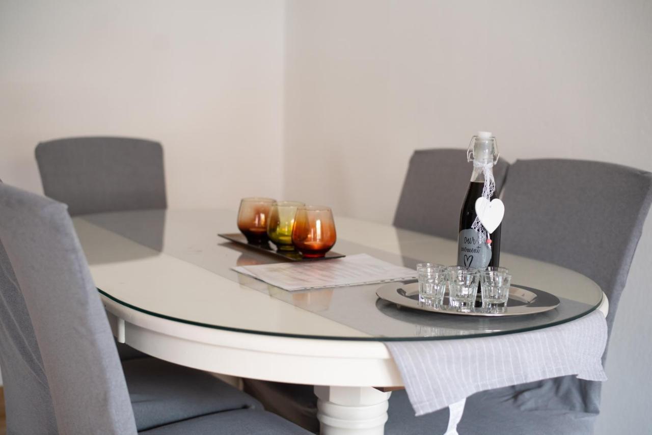 Apartmani Ivana Каштела Экстерьер фото