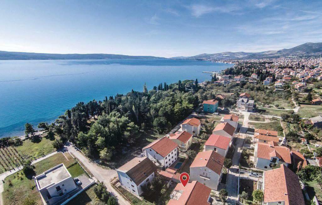 Apartmani Ivana Каштела Экстерьер фото